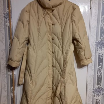 Продаю женский пуховик