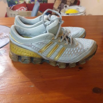 Adidas 2024 bounce 2005