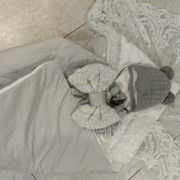 Одеялко на выписку зима шапочка в подарок 