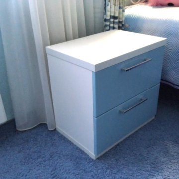 Тумба прикроватная