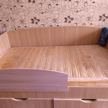 Кровать детская