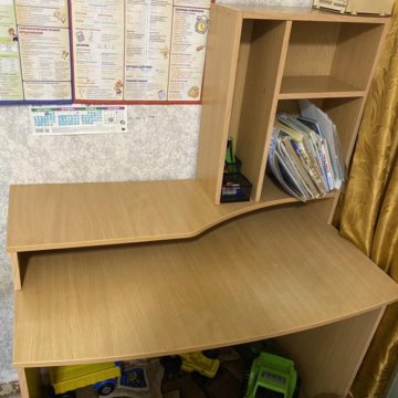 Стол компьютерный(письменный)
