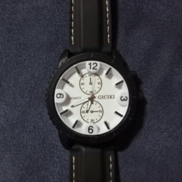 Продам наручные мужские часы.