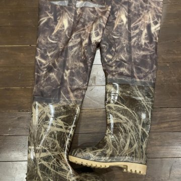 Болотные сапоги