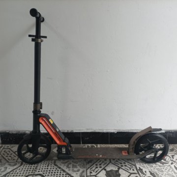 Самокат REACTION 200