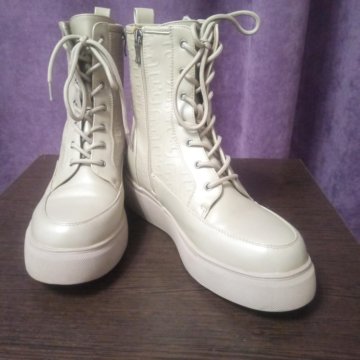 Ботинки демисезонные женские 40 размер