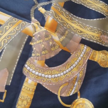 Платки стиль Hermes. И др Вышлю