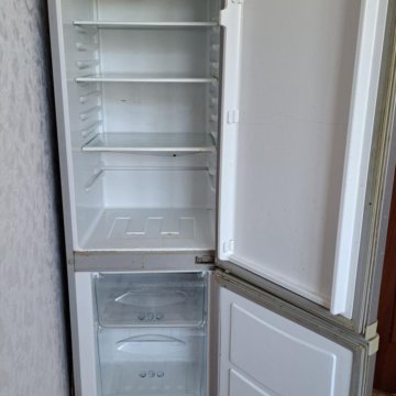 Холодильник б/у