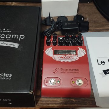 Ламповый гитарный преамп Two notes Le Lead