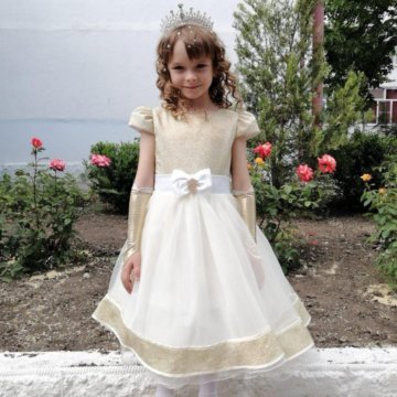 Нарядное платье