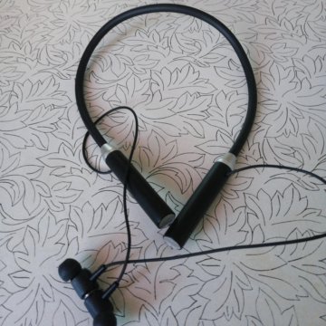 Безпроводные наушники