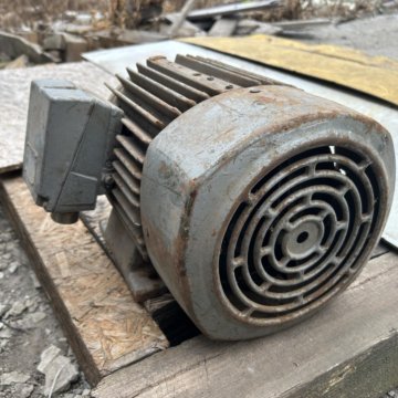 Электродвигатель MEZ MOHELNIKE