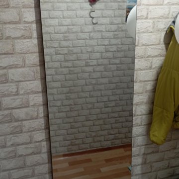 Зеркало настенное