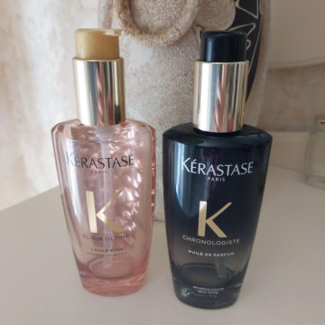 флакон масла для волос на туалетном столике