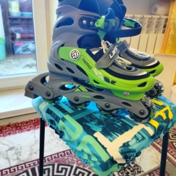 Роликовые коньки