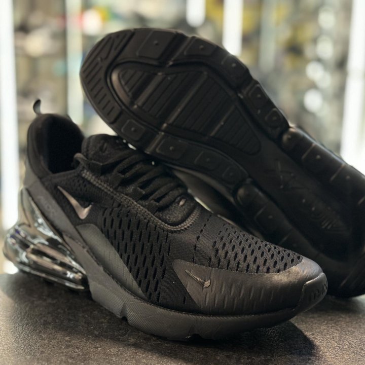 Кроссовки Nike Air Max 270