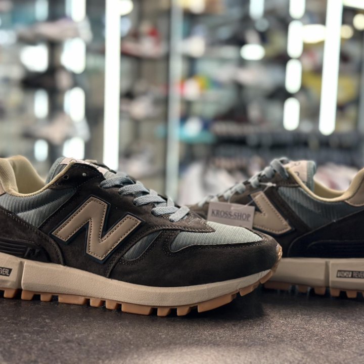 Кроссовки New Balance RC1300