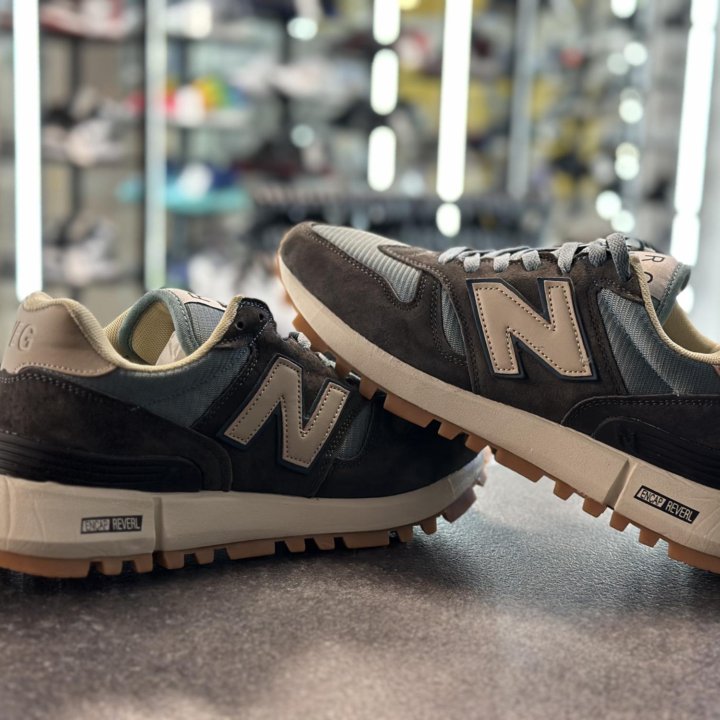 Кроссовки New Balance RC1300