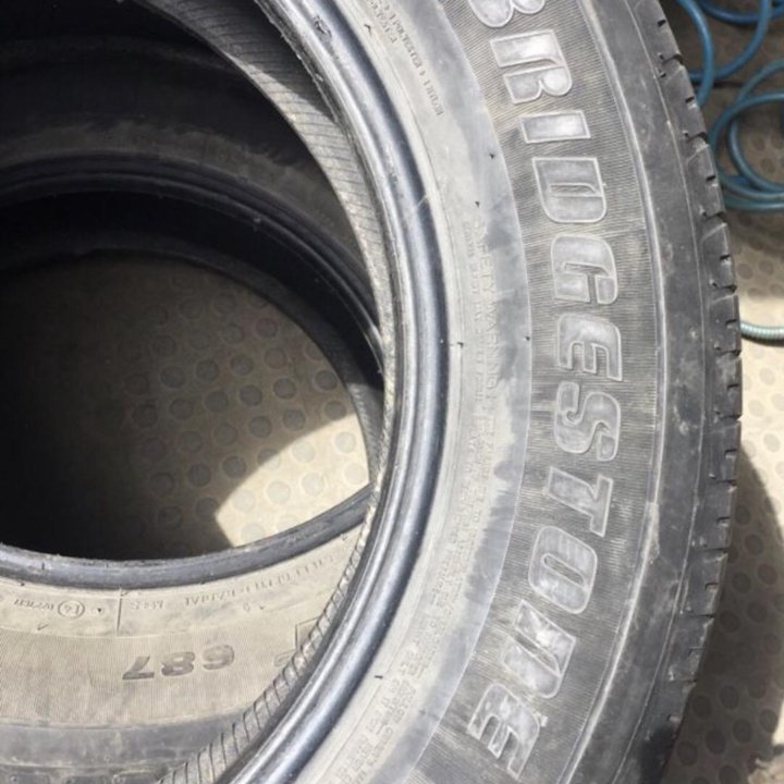 225/65 R17 шины летние Бриджстоун 4шт