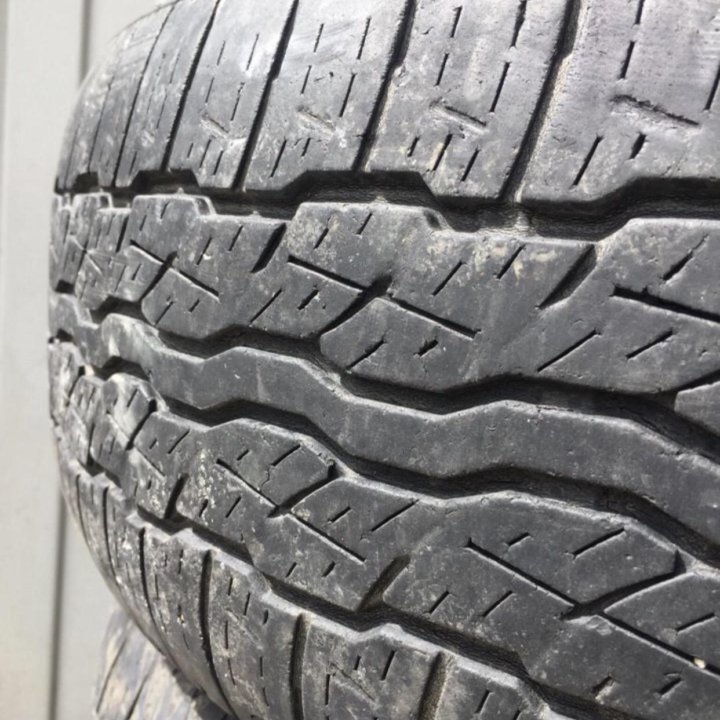 225/65 R17 шины летние Бриджстоун 4шт