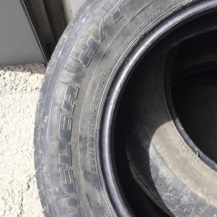 225/65 R17 шины летние Бриджстоун 4шт