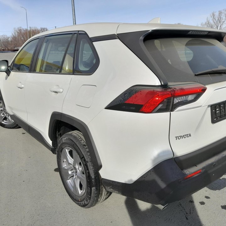 Toyota RAV4, 2022