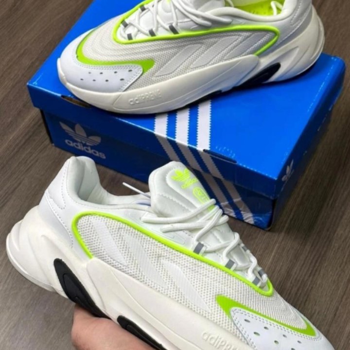 Кроссовки Adidas новые