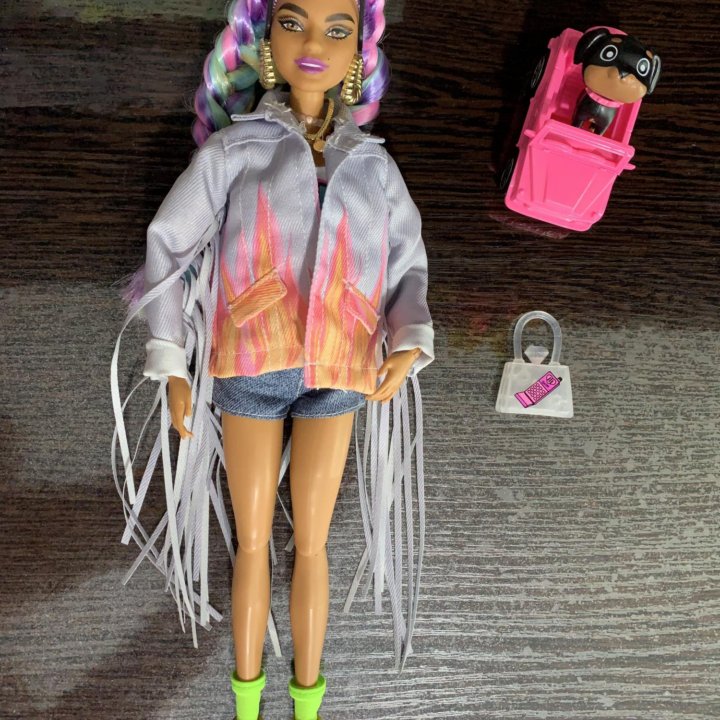 Кукла Барби Экстра с радужными косичками