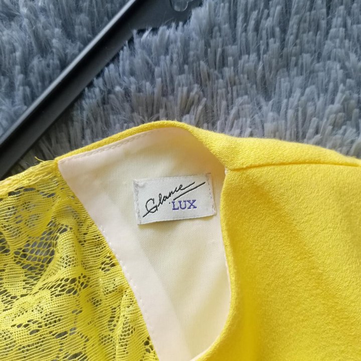 Дизайнерское платье