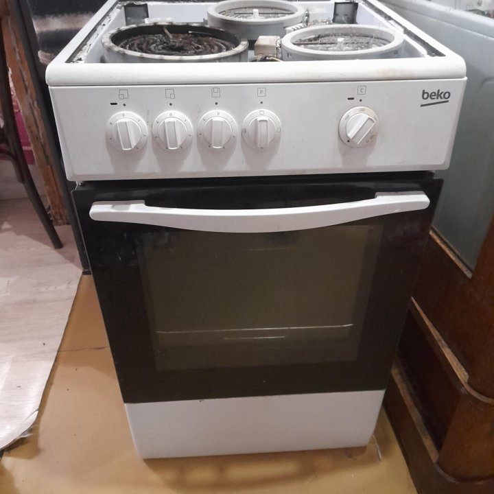 Плита Beko FCS 47002