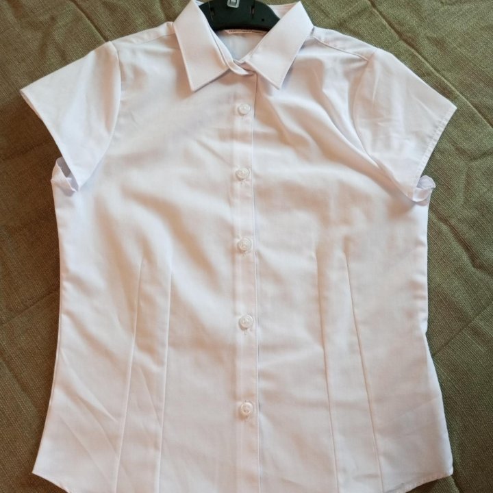 Школьные рубашки Mark&Spencer 7-8