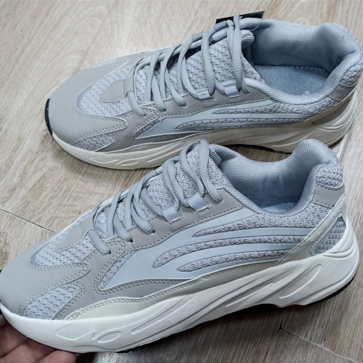 Кроссовки adidas yeezy boost 700 v2