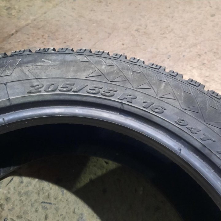 205/55R16 Pirelli Winter Carving Edge (Лот №6423)