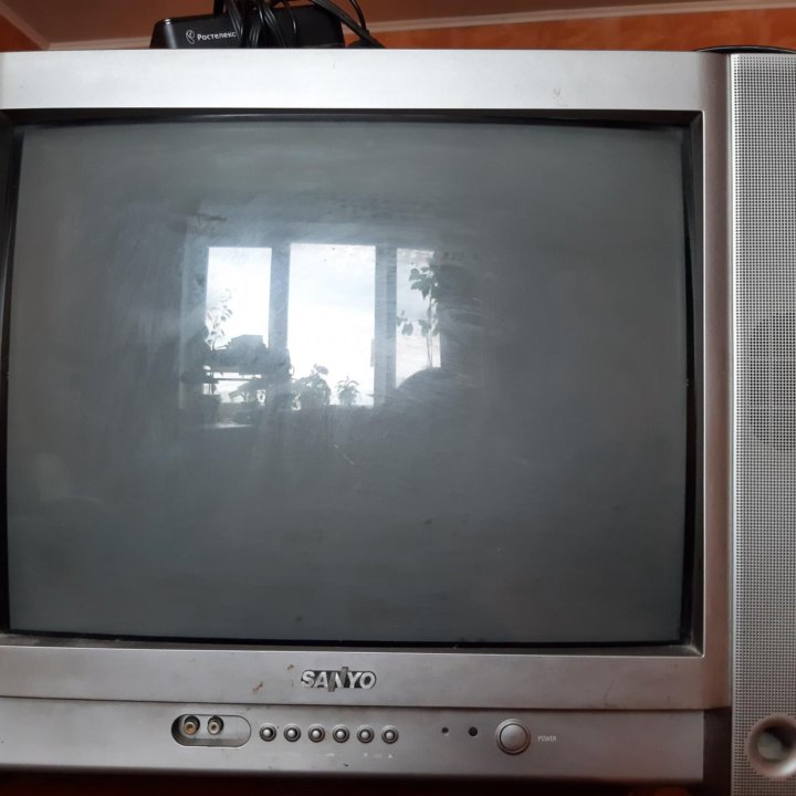 телевизор SANYO 52 см с приставкой 