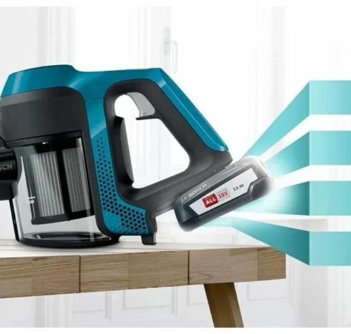 Новые шуруповерт Bosch UniversalDrill 18в