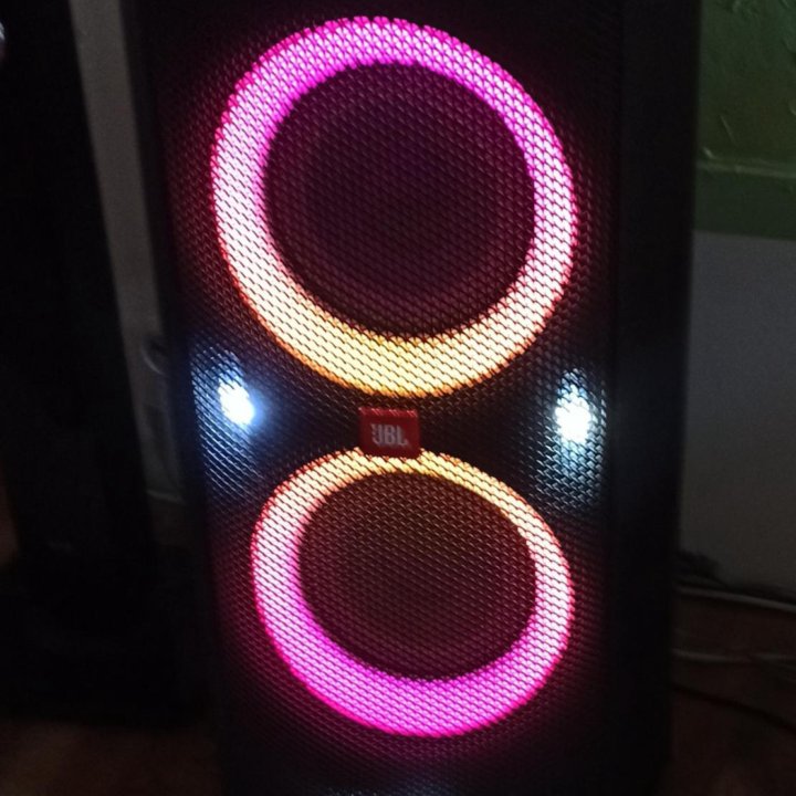 JBL partybox 300