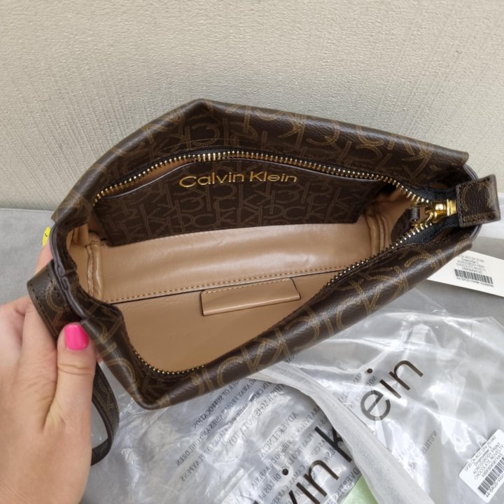 Сумка Calvin Klein crossbody новая большая