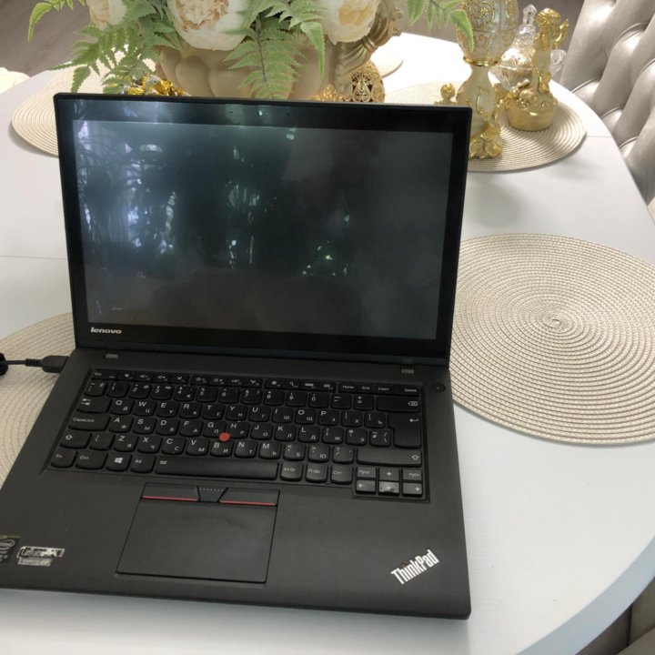 Lenovo Thinkpad t450 core i5/16gb/256ssd