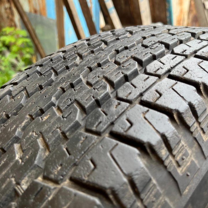 Лето Bridgestone Dueler H/T 840 265/65 R17 112S