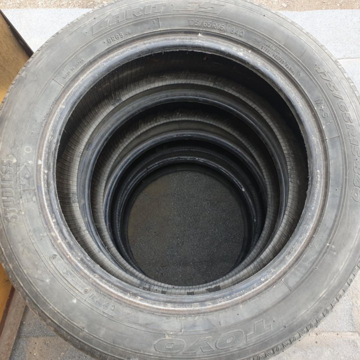 4 шт 175/65R15 Toyo, +2шт +2шт