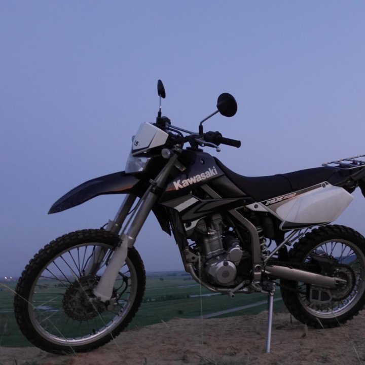 KAWASAKI KLX250