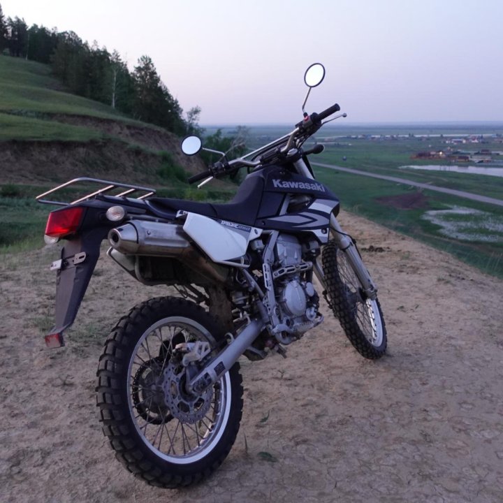 KAWASAKI KLX250