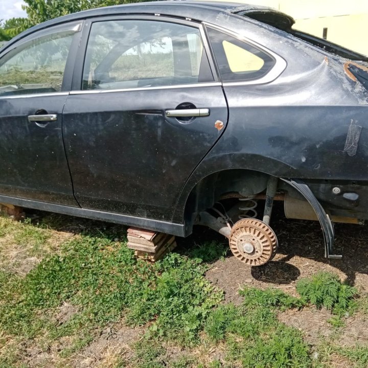 Разбераю Nissan Almera G15