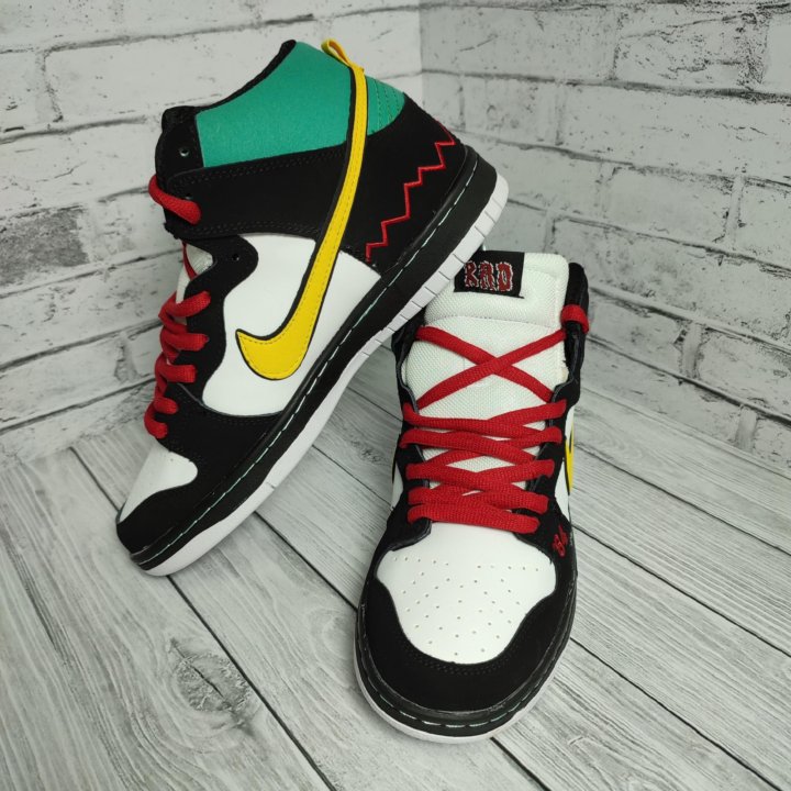 Кроссовки Nike SB Dunk Low Pro