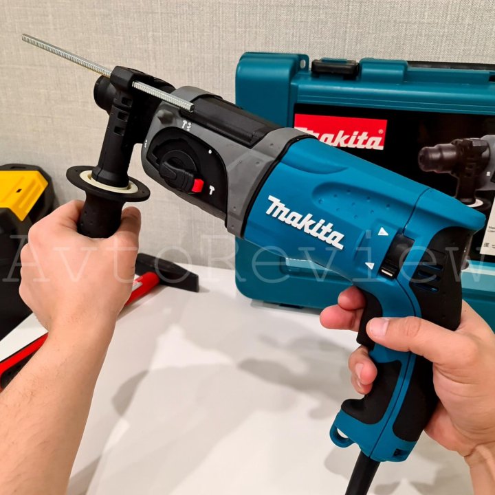 Перфоратор Makita HR2470F