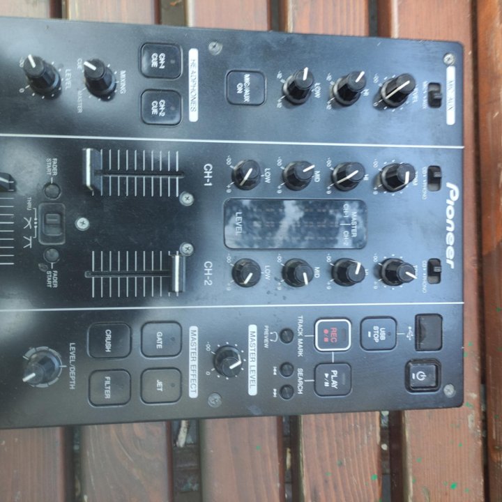 Микшерный пульт.DJ Микшерный пульт Pioneer DJM-350