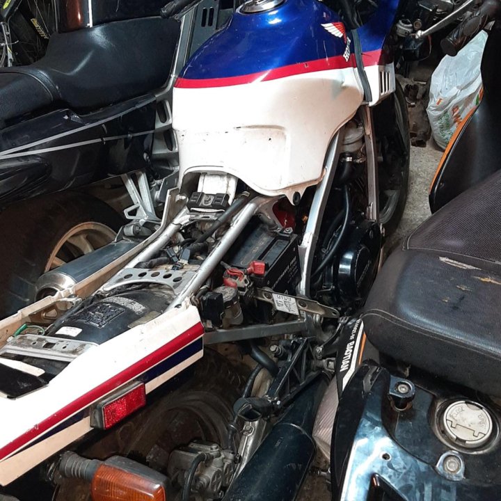 Honda vf500f