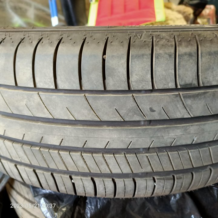 Шины 215/55R17