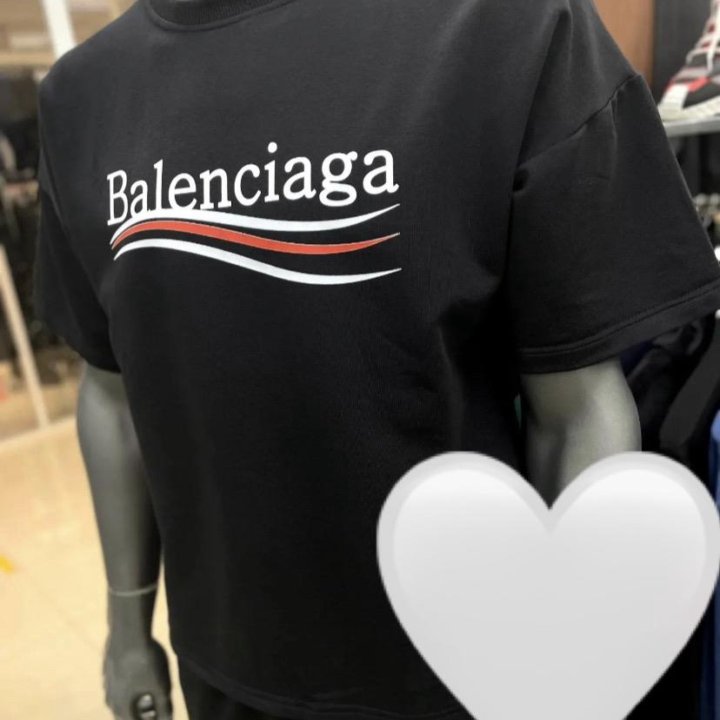 Летние костюмы Balenciaga (шорты + футболка)