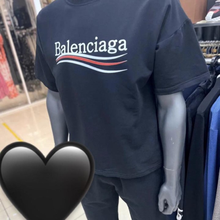 Летние костюмы Balenciaga (шорты + футболка)